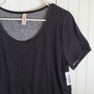 LuLaRoe NWT Black XL Classic Tee